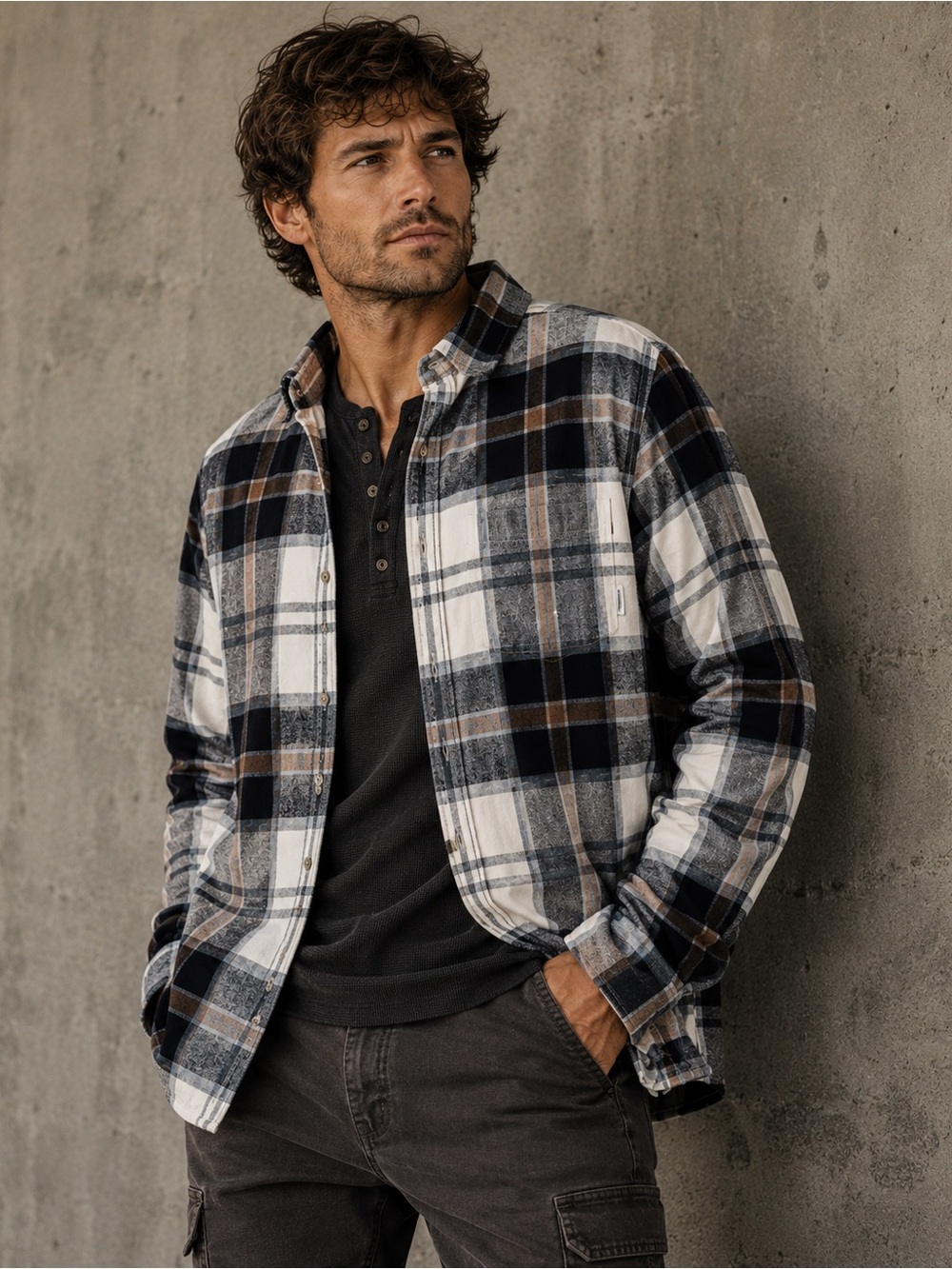Eddie Bauer Ivory & Black Plaid Flannel Button Down Unisex Shirt Size Small